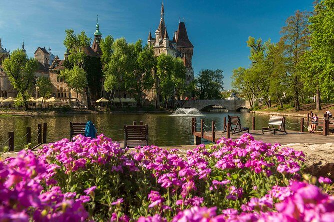 4 hours long private minivan tour in Budapest - The ride setup: pickup, minivan, and how you’ll experience the day