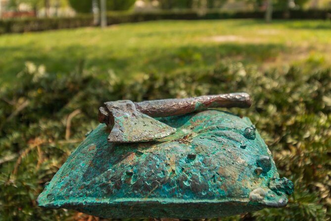 4 hours long private walking tour in Budapest - UNESCO World Heritage coverage in one half-day