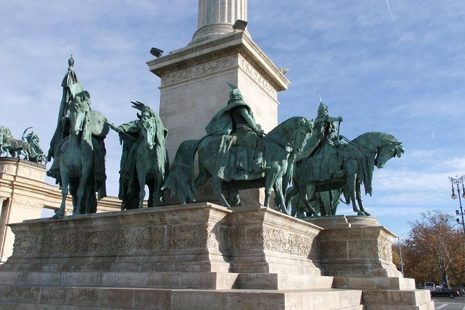 Best Historical Sights of Budapest Tour - Andrássy Avenue: mansions, shopping, and a boulevard mindset