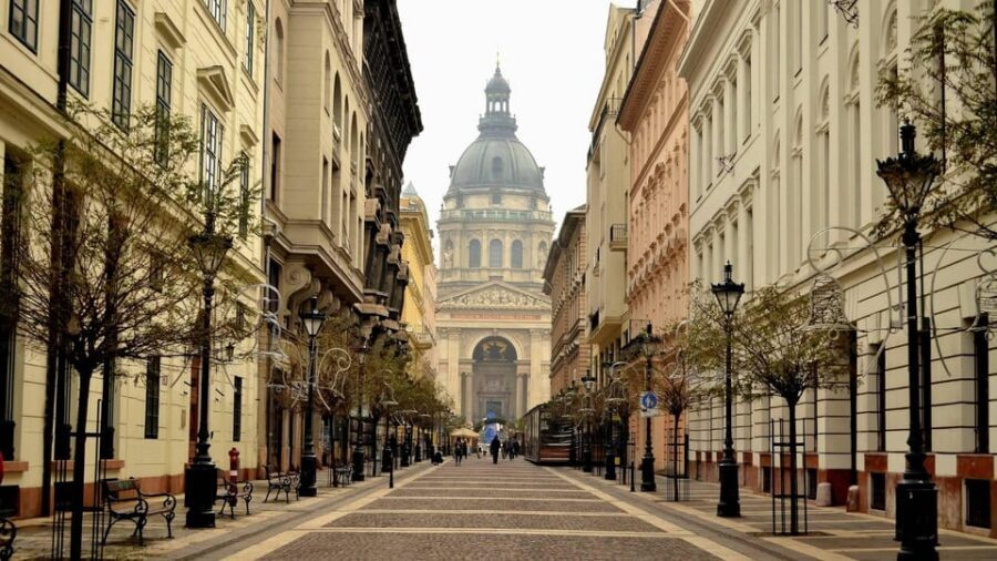 Best of Budapest: Private Walking Tour with a Local - Price and Value: Why $29 Can Be a Smart Deal