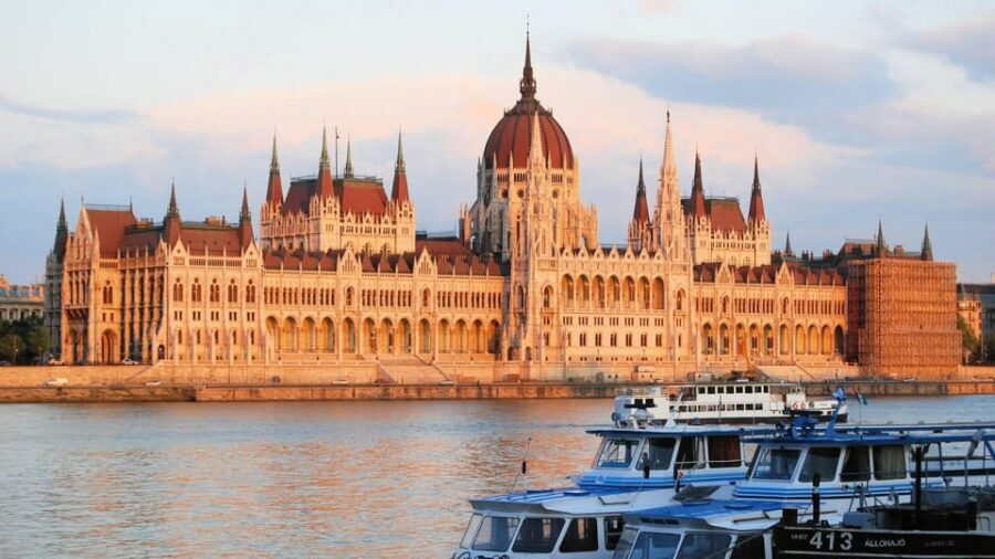 Best of Budapest: Private Walking Tour with a Local - What a Resident Guide Really Adds (And What It Doesn’t)