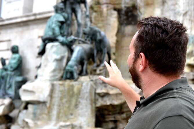Buda Castle Walking Tour with Matthias church entry, Cake&Coffee - Buda Castle Hill works best with a plan, not a map