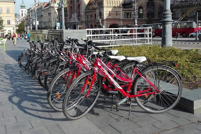 Budapes Grand Sightseeing Bike Tour - Getting Your Bearings Fast on the Danube
