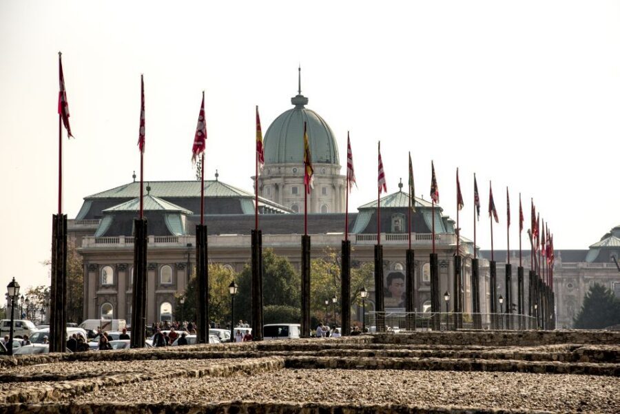 Budapest: 3-Hour Live Guided Sightseeing Tour - From the Danube’s riverside to the big picture of Hungarian history