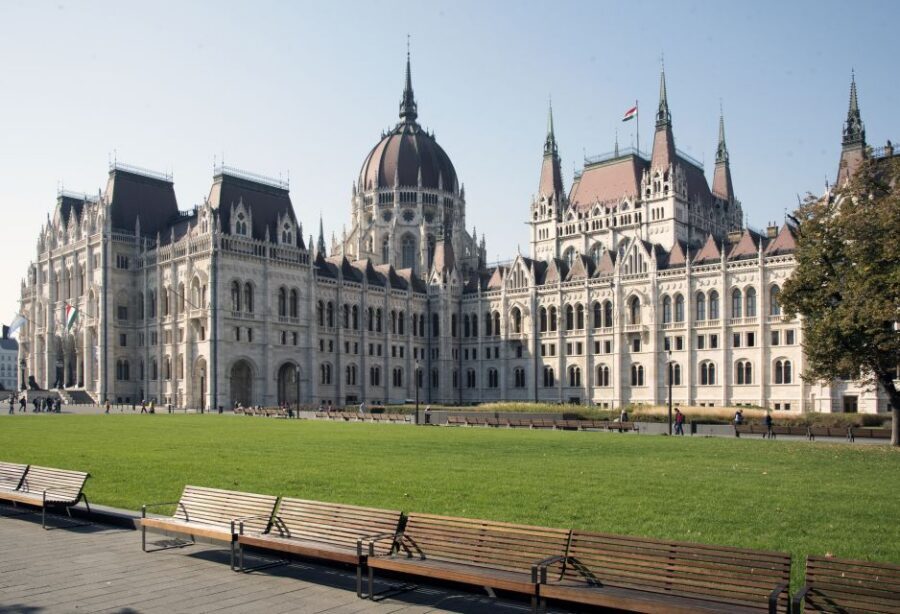 Budapest 3-Hour Private Walking Tour with Route Options - Who should book this Budapest walking tour?