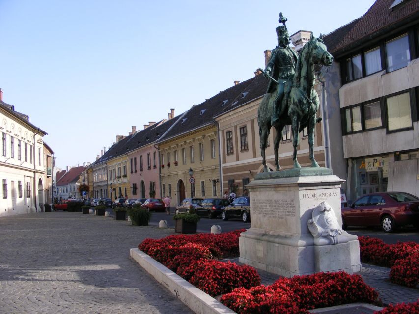 Budapest 3-Hour Private Walking Tour with Route Options - Pest Downtown: Parliament, St. Stephen’s Basilica, Liberty Square, and Central Market Hall