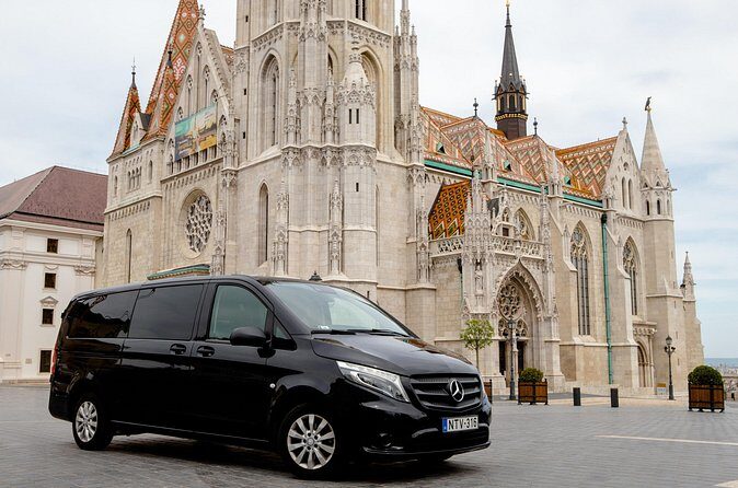 Budapest Airport transfer from Liszt Ferenc International Airport to City Centre - English-Speaking Drivers and Real Luggage Support