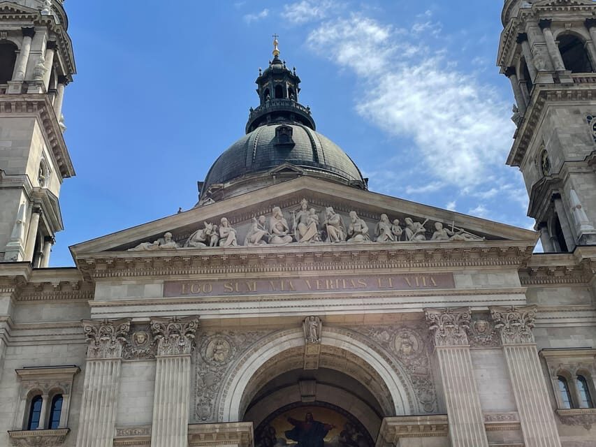 Budapest: Assist the Authorities Outdoor Escape Room Game - Compete with other teams, but keep your own pace