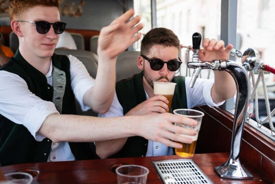 Budapest: BeerBus Sightseeing Tour with unlimited beer - Heroes’ Square: Budapest’s Moment of Ceremony