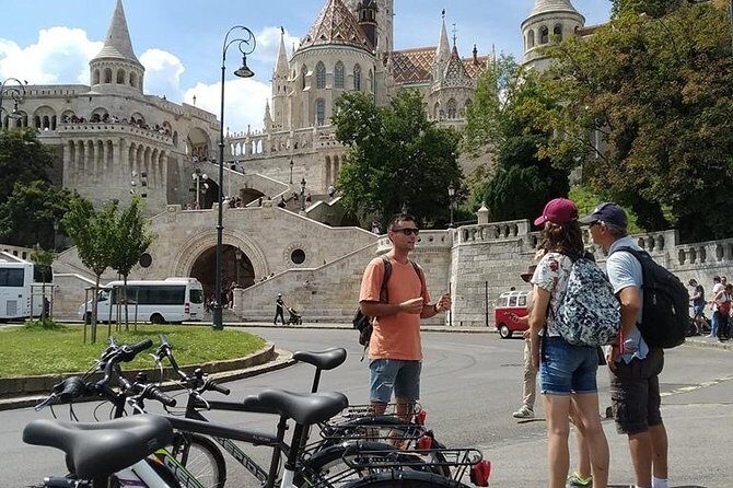 Budapest Bike Ride - Meeting Point at Fővám tér: Easy Start, Central Access