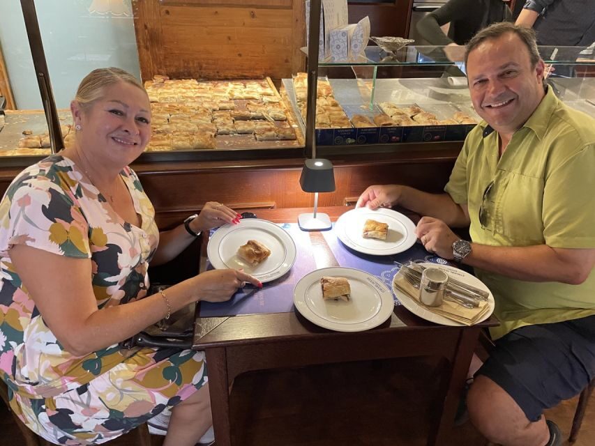Budapest Bites: A street food adventure (3 iconic dishes) - Portion Expectations and What to Bring (No Guesswork Needed)