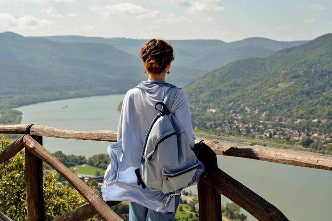 Budapest-Bratislava One-Way Sightseeing Transfer - The Danube Bend warm-up: Szentendre walk and St. John the Baptist Church