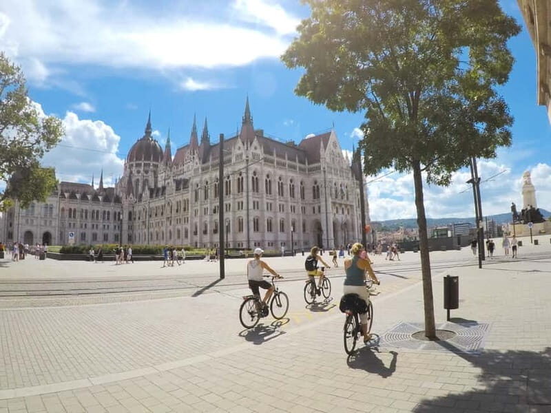 Budapest & Buda Castle e-Bike Tour with a local guide - Taban, the Danube River, and Elizabeth Bridge: finishing with river light