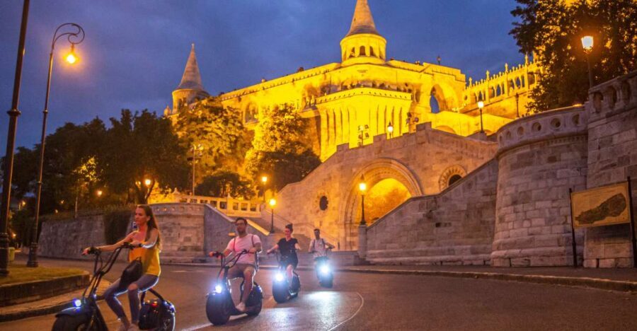 Budapest: Buda Castle E-Scooter Evening Tour - From Deák Ferenc tér to the Castle District, fast