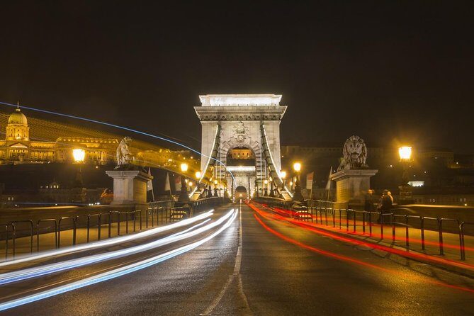 Budapest by night - private driving tour - How the Guide and Driver Make or Break It