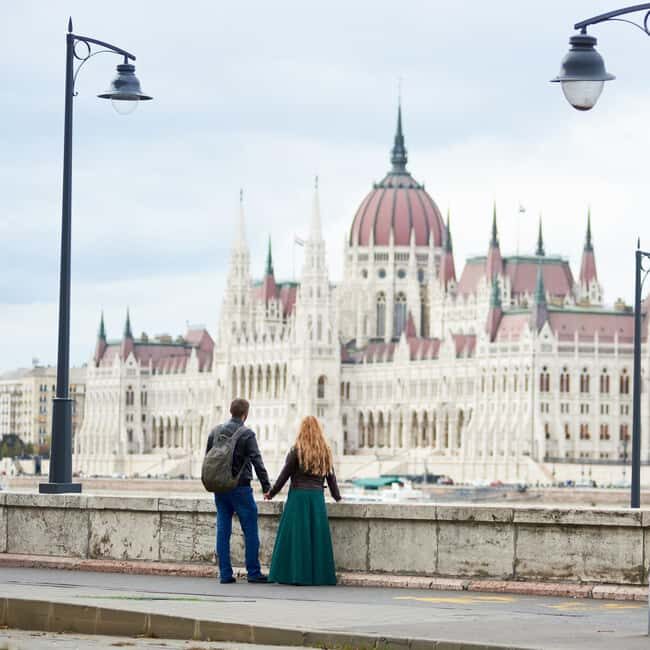Budapest: Castle Hill Photoshoot with Private Photographer - Castle Hill in 90 Minutes: How the Private Photoshoot Works