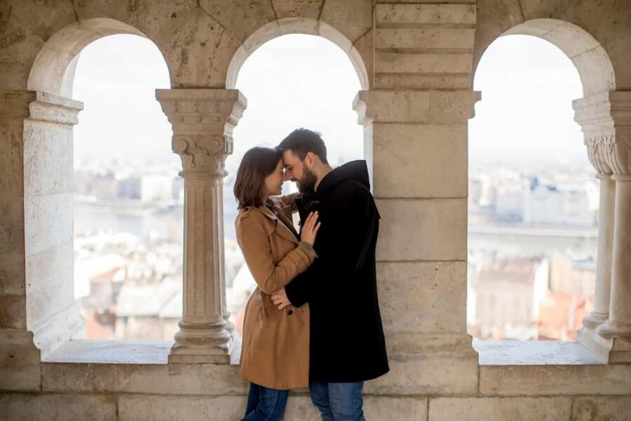 Budapest: Castle Hill Photoshoot with Private Photographer - Should You Book This Castle Hill Photo Session?