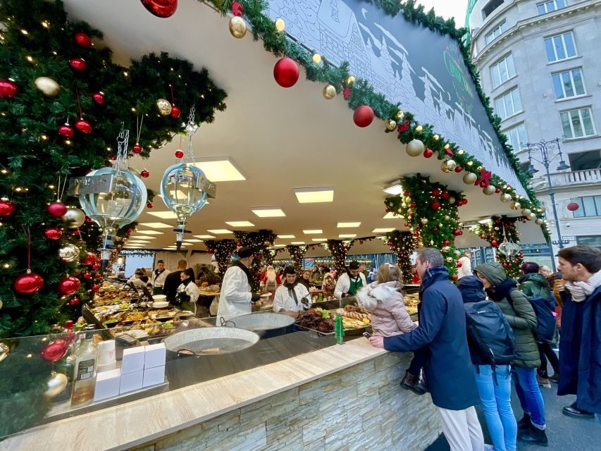 Budapest: Christmas Market Guided Walking Tour with Tastings - The Market Browsing: Handmade Goods You’ll Actually Want