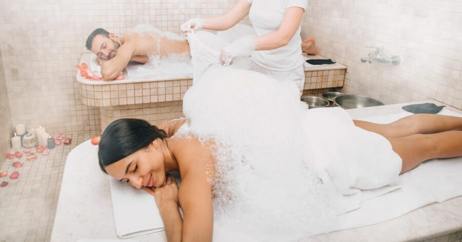 Budapest: Couple Holistic Swedish Massage with Jacuzzi Time - Key points at a glance