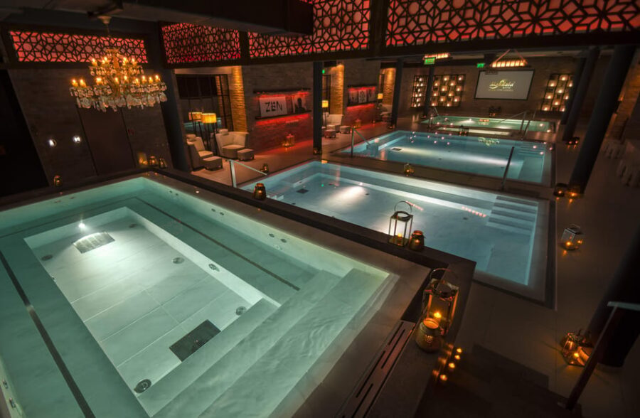 Budapest: Couple Holistic Swedish Massage with Jacuzzi Time - Your 1.5-hour treatment block: holistic Swedish massage for two