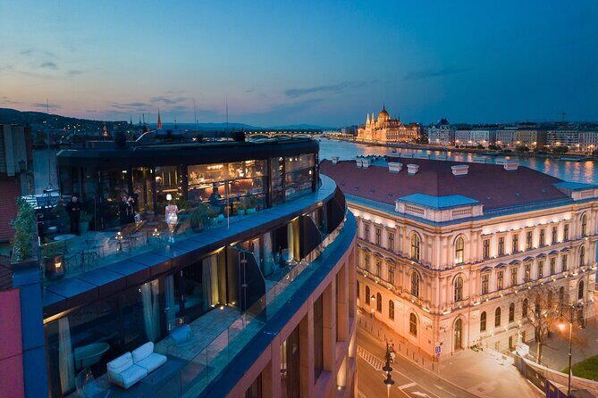 Budapest Custom Tour with a Resourceful Local Guide - Gellért Hill viewpoints and Matthias Church: pick your mood