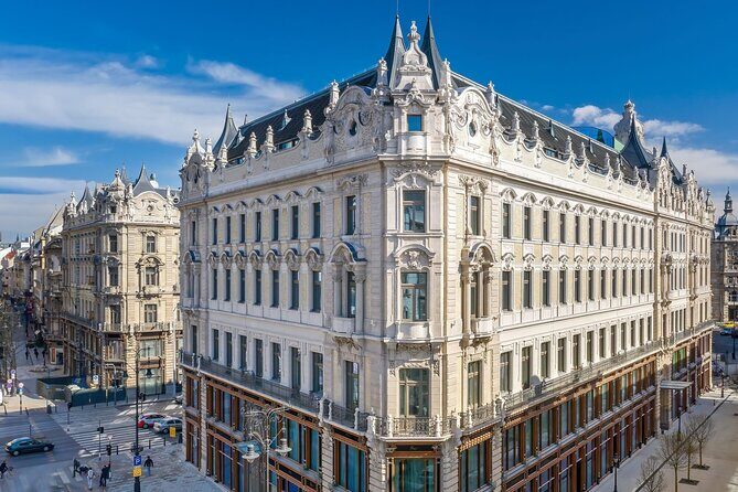 Budapest Custom Tour with a Resourceful Local Guide - Pickup anywhere and why “private” changes the whole feel