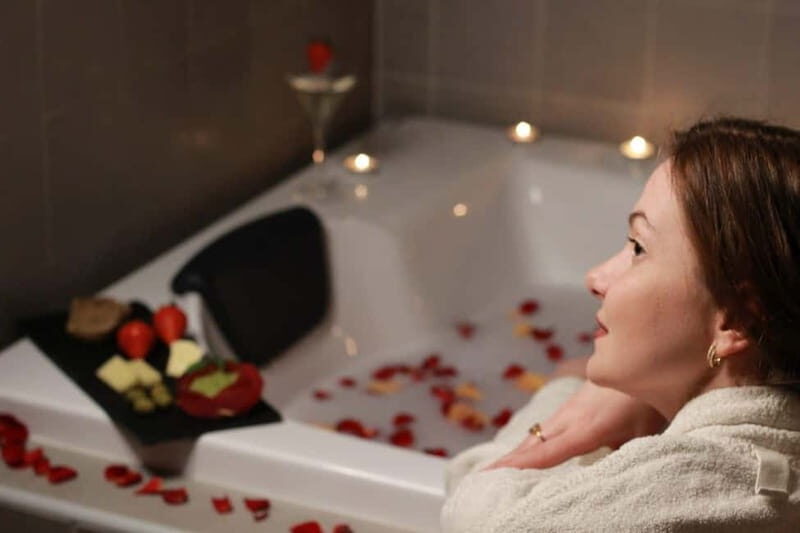BUDAPEST, Day Spa : Couples Massage with Roses Bubble Bath - Key Things I’d Pay Attention To