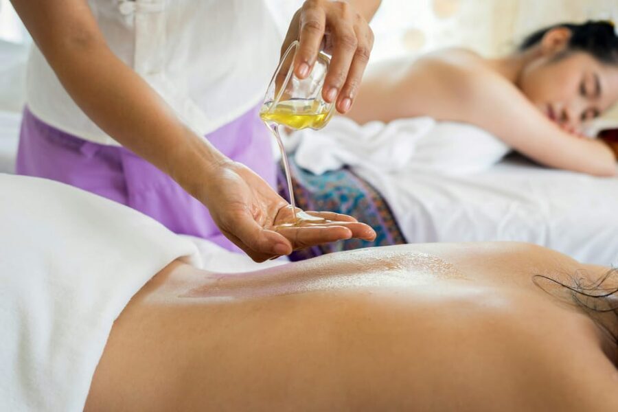 BUDAPEST, Day Spa : Couples Massage with Roses Bubble Bath - Price in Perspective: Is $465 Good Value for Two?