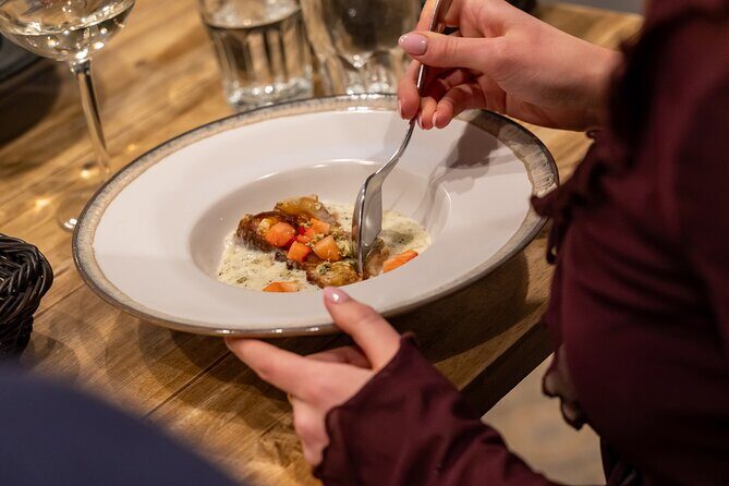 Budapest Dinner with a Local: 4-Course Meal with Wine & Palinka - From meeting point to four-course rhythm (2 hours, 7:00 pm)