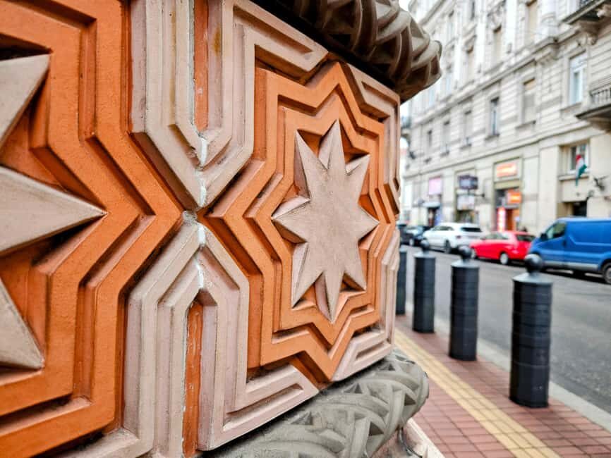 Budapest: Downtown gems of Pest - Price and value: what $11 gets you in real time