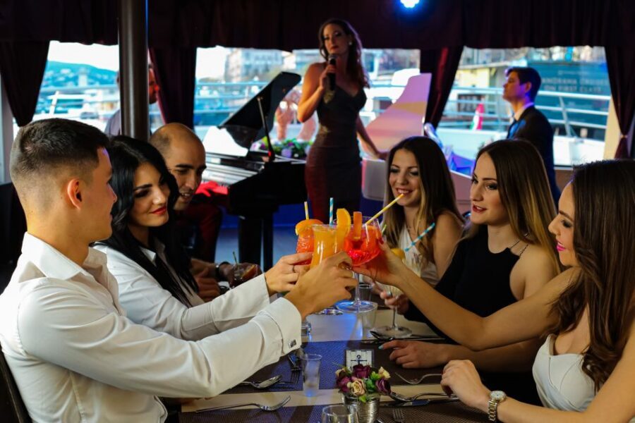 Budapest: Drink & Piano Show - Key Tips Before You Board the Silverline Cruise