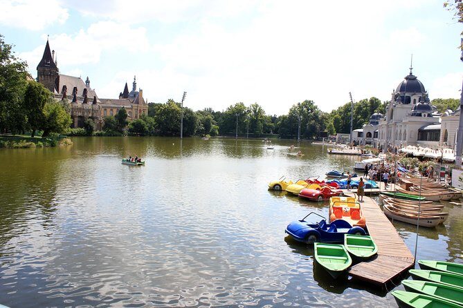 Budapest E-bike Tour - Hungarian history stops and the Parliament photo run