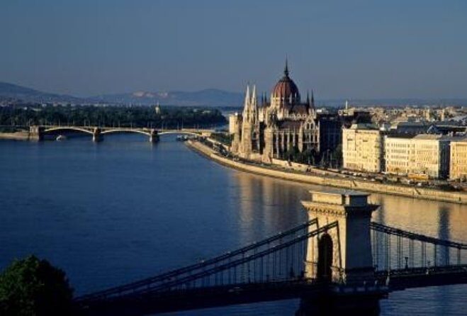 Budapest Guided City Tour and Danube Cruise Audio Guide - Budapest Highlights by Bus and Danube Cruise: The Real Value