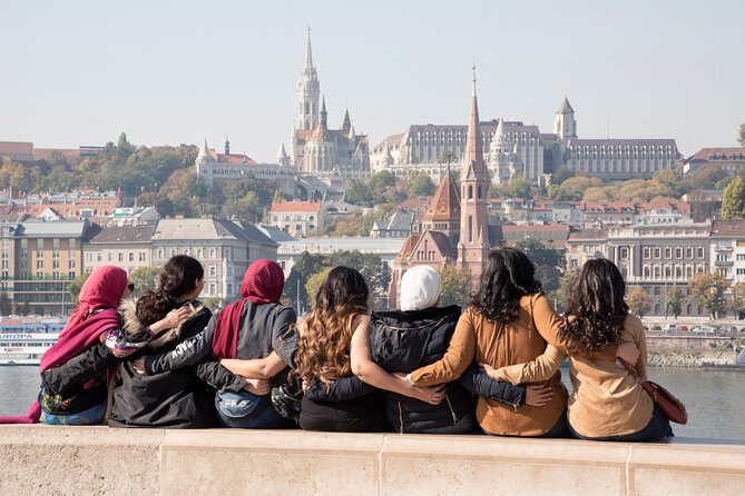 Budapest Guided City Tour and Danube Cruise Audio Guide - Danube River Cruise: Audio in 30 Languages, WiFi, and Your Drink