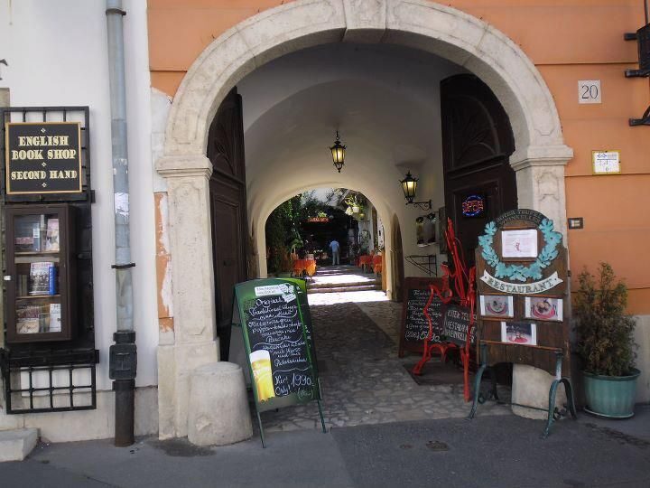 Budapest: Half-Day Highlights Small Group Private Tour - Price and Value: Is $223 for 4 Hours Fair?