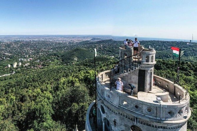 Budapest Hike - Pacing, weather, and what to wear for a 4-hour hike