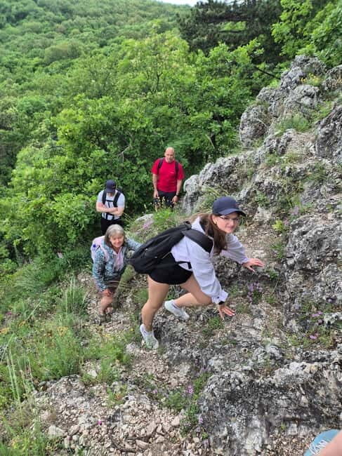 Budapest: Hiking Tour in the Buda Hills, Hármashatár Hill - Kecske Hill stone pit and the birding shelter: rugged scenery with slower beats