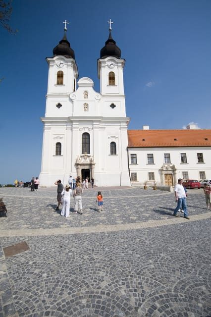 Budapest: Lake Balaton & Herend Porcelain Private Day Tour - Budapest to Lake Balaton: a long but satisfying 9 hours