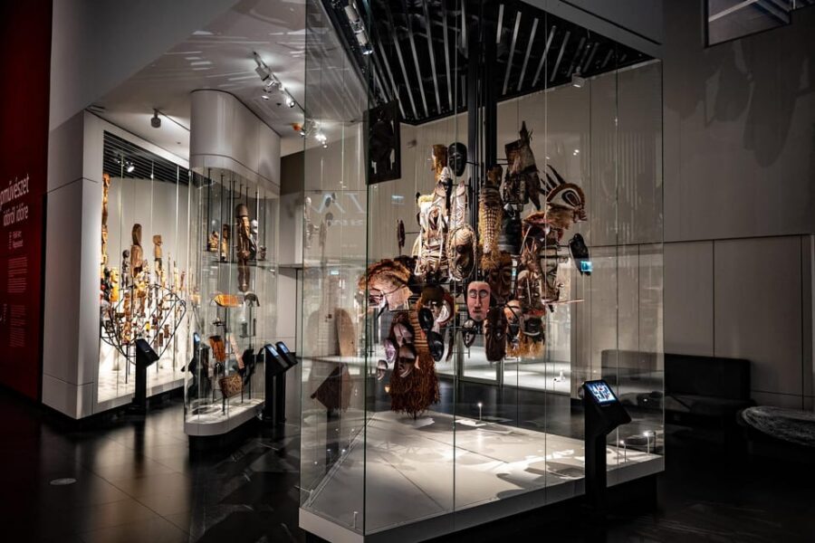 Budapest: Museum of Ethnography Entry Ticket - Five Continents in 7,000 m2, With Controlled Lighting