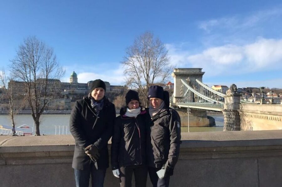 Budapest : Must-see attractions walking tour - Walking in Budapest’s Best Order: From Erzsébet tér to Parliament