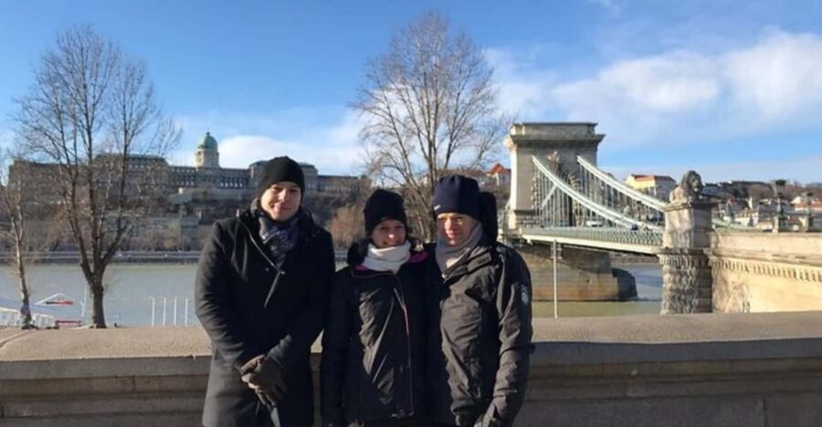 Budapest : Must-see attractions walking tour - Danube Embankment Panoramas: Castle Hill, Fisherman’s Bastion, and Gellért Hill