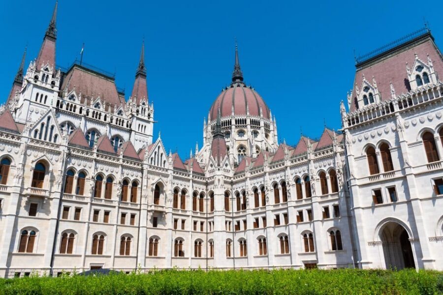 Budapest Old Town and Top Attractions Private Walking Tour - Price and what you really get at $116 per person