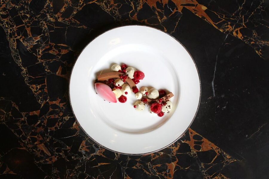 Budapest: Párisi Passage Restaurant 3-Course Menu - Price and value: is $193 per person worth it?