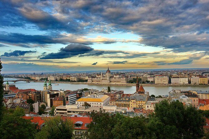 Budapest Private 4 Hour City Tour Experience with a car / van - Getting Oriented Fast: A Private 4-Hour Route That Actually Works