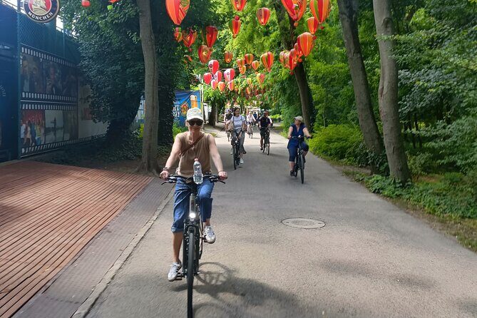Budapest private Bike & e-Bike Tour with a drink - Bikes, e-Bike Options, and Safety on Mostly Flat Ground