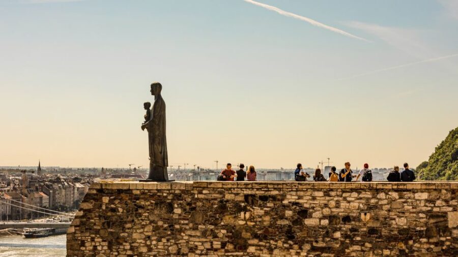 Budapest: Private Custom Tour with a Local – Icons & Gems - Who this tour suits best (and who should skip it)