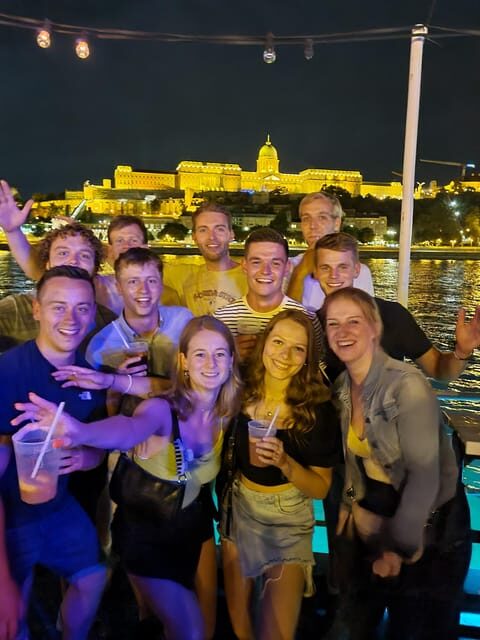 Budapest: Private, Personalized Pub Crawl, 3 drinks included - Stop 3: The 1.5-hour secret stop where the night can really take off