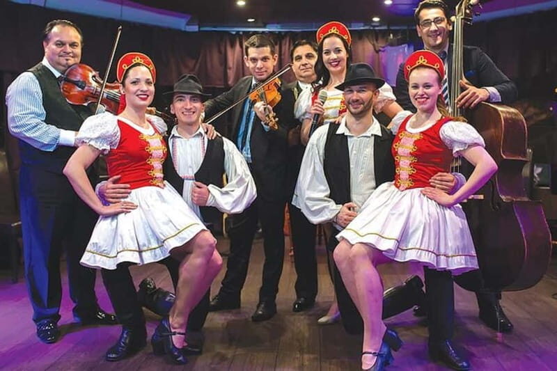 Budapest: Prosecco Dinner Cruise with Live Music - Why This Danube Dinner Cruise Works So Well in Budapest