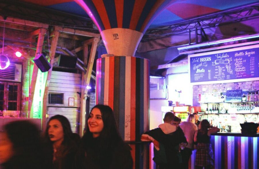 Budapest: Ruin Bar Tour - Why Budapest Ruin Bars Feel Different From Usual Pubs