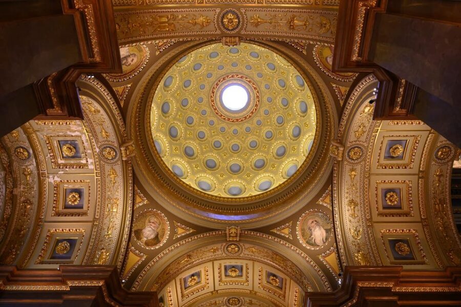 Budapest: St.Stephen's Basilica Grand Organ Concert Tickets - Entering St. Stephen’s Basilica for a Very Special Kind of Concert